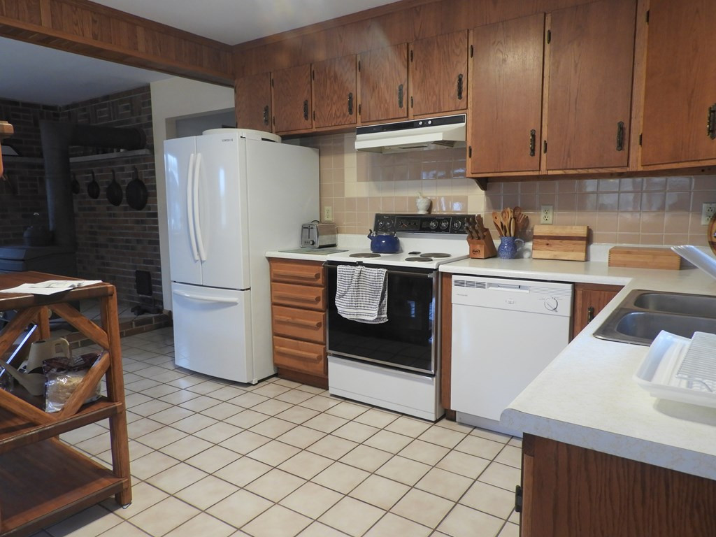 6 Parrotte Way Peru, NY 12972 - Photo 2 of 39 Gallery Image 2