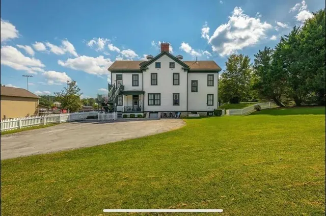 $899,000 | 309 Barnhardt Circle, Fort Oglethorpe, GA 30742