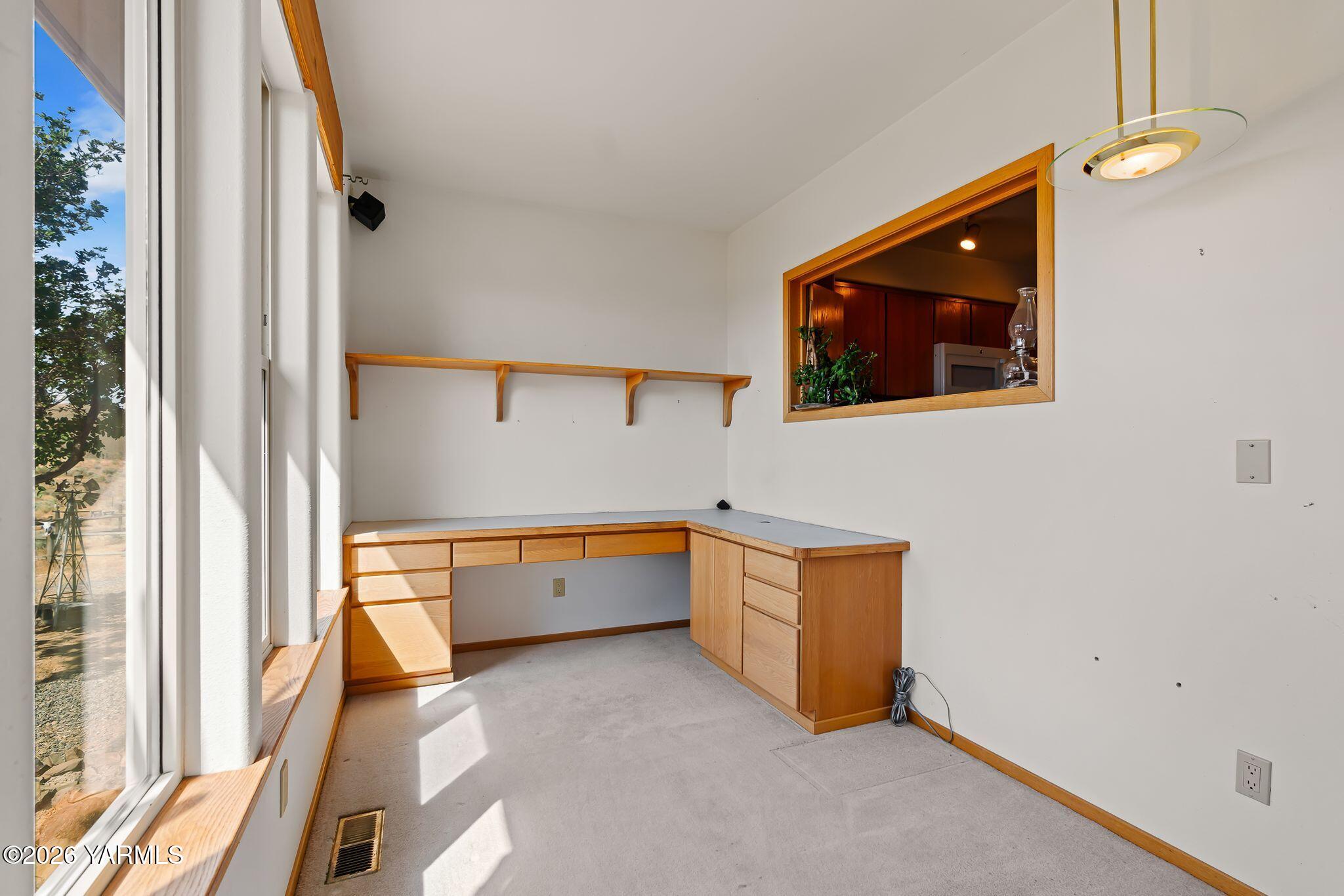 723 Burbank Creek Road Yakima, WA 98901 - Photo 10 of 48 723 Burbank Creek Rd-10