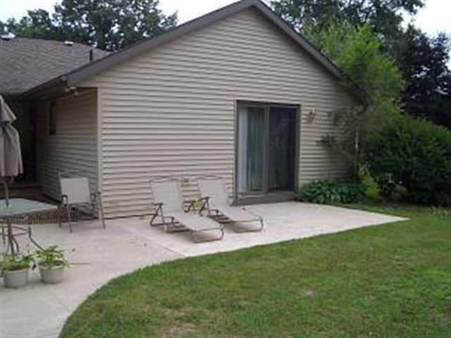 411 Hackett Road Goshen, IN 46528 - Photo 6 of 9 Gallery Image 6