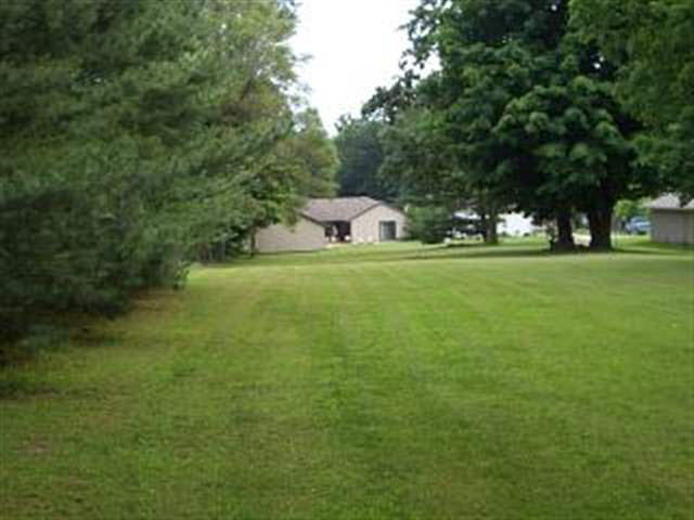 411 Hackett Road Goshen, IN 46528 - Photo 8 of 9 Gallery Image 8