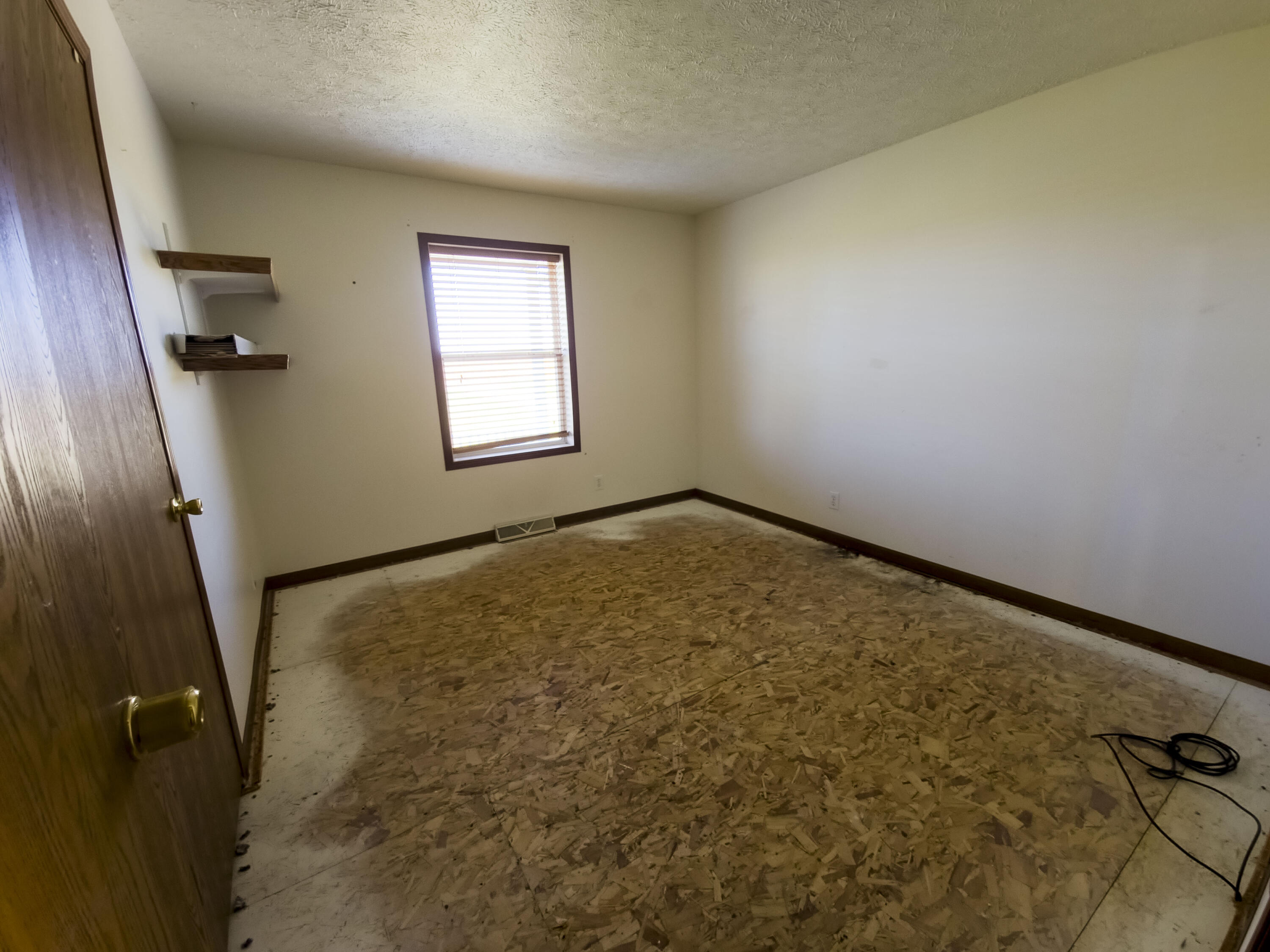 13521 Broom Road, Unit B Waldron, MI 49288 - Photo 30 of 47 20241003_135119