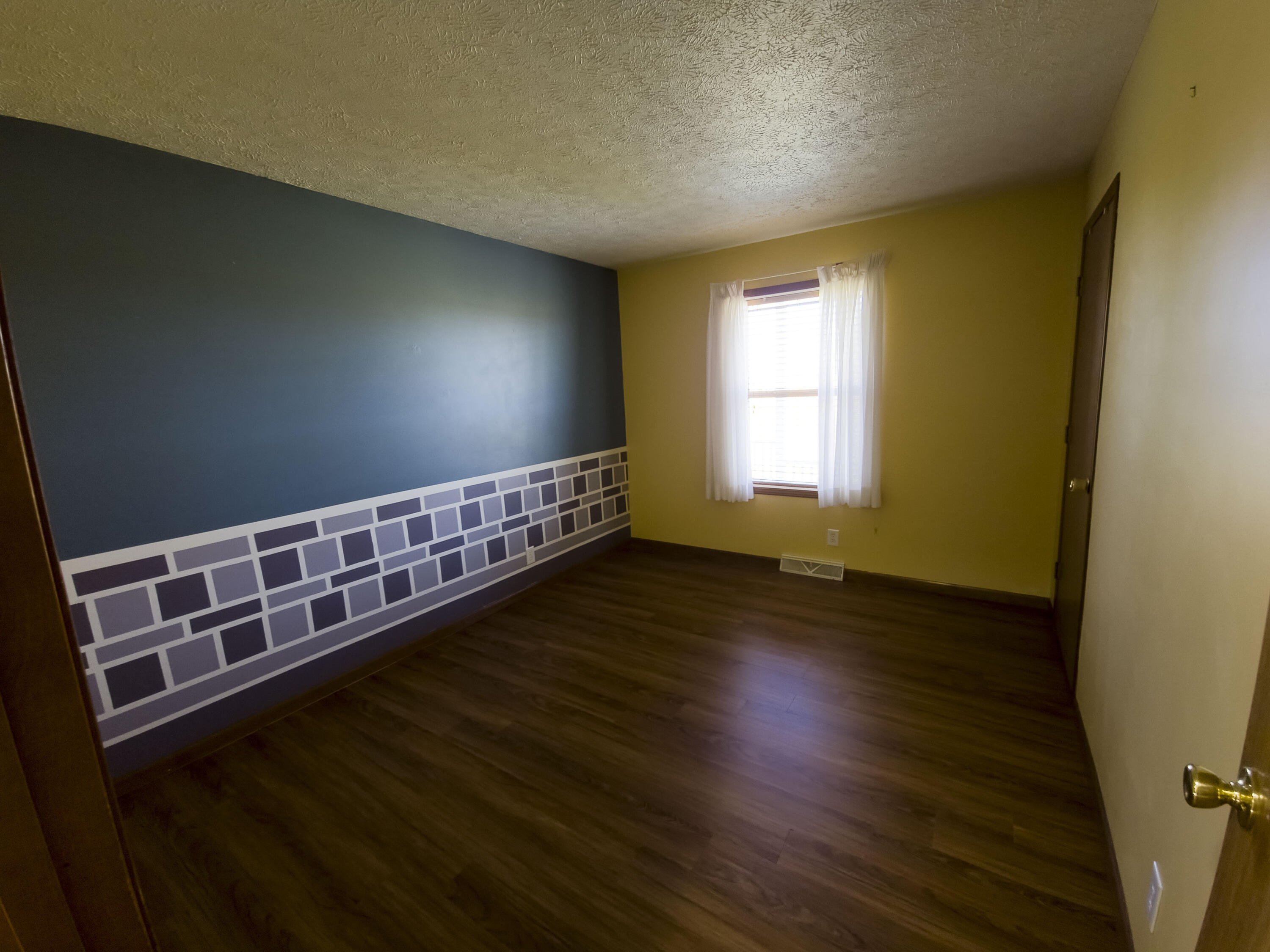 13521 Broom Road, Unit B Waldron, MI 49288 - Photo 34 of 47 20241003_135238