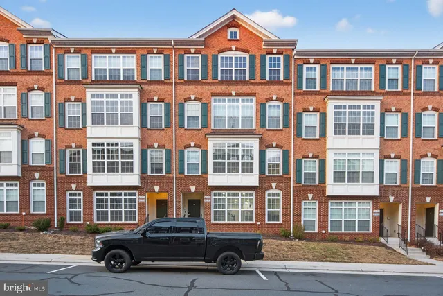 $489,000 | 42598 Cardinal Trace Terrace, Brambleton, VA 20148