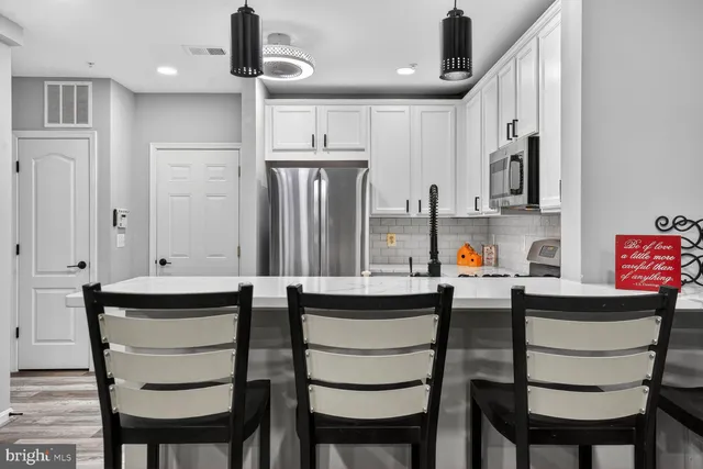 $489,000 | 42598 Cardinal Trace Terrace, Brambleton, VA 20148