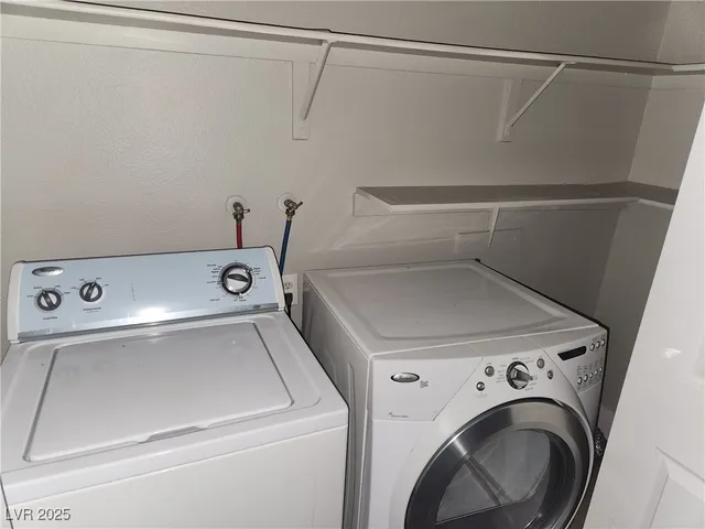 $1,299 | 2750 South Durango Drive, Unit 1049, Las Vegas, NV 89117