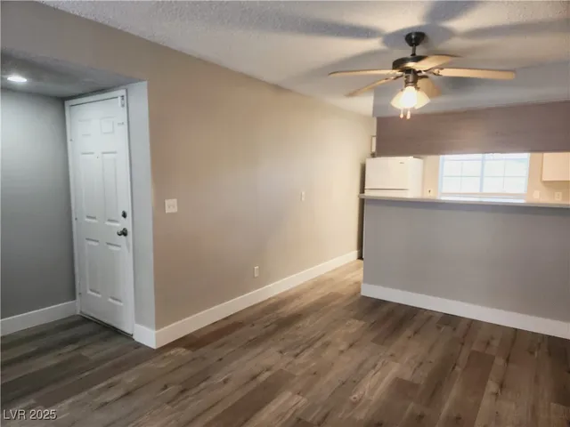 $1,299 | 2750 South Durango Drive, Unit 1049, Las Vegas, NV 89117