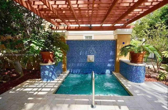 $4,000 | 19701 East Country Club Drive, Unit 5108, Aventura, FL 33180