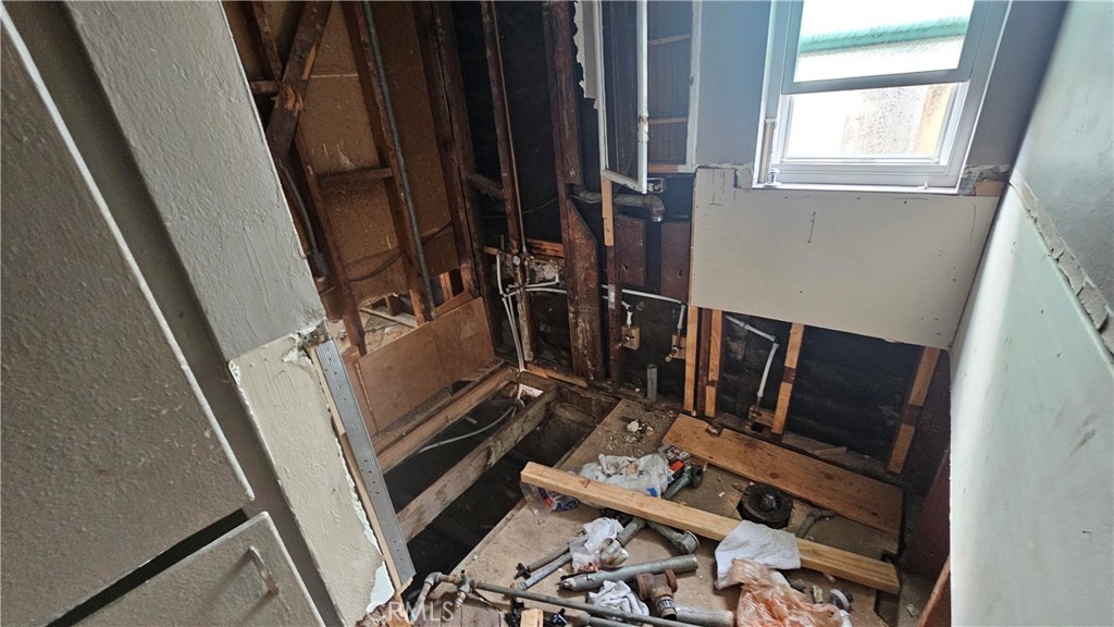 340 South Sunset Avenue Azusa, CA 91702 - Photo 11 of 15