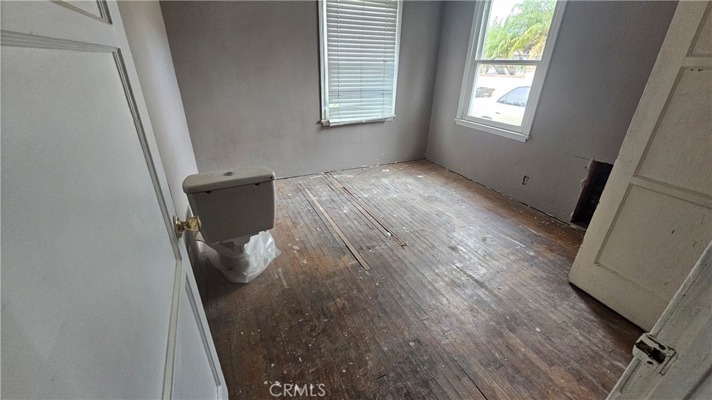 340 South Sunset Avenue Azusa, CA 91702 - Photo 2 of 15