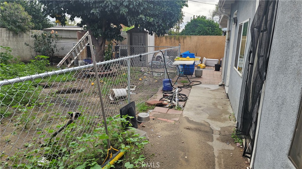 340 South Sunset Avenue Azusa, CA 91702 - Photo 10 of 15