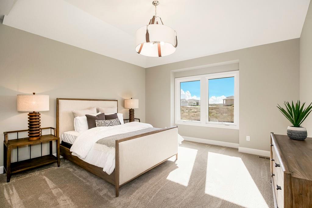 15841 Alhambra Street Overland Park, KS 66224 - Photo 13 of 53