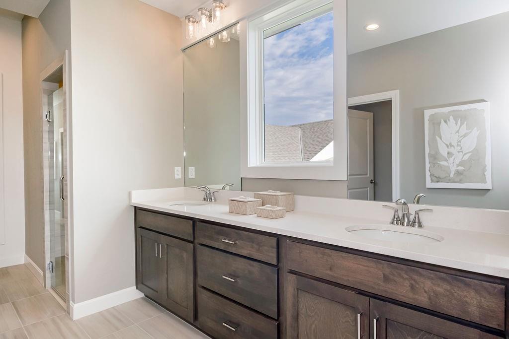 15841 Alhambra Street Overland Park, KS 66224 - Photo 17 of 53