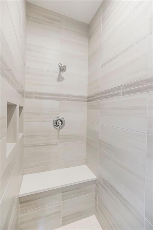 15841 Alhambra Street Overland Park, KS 66224 - Photo 19 of 53