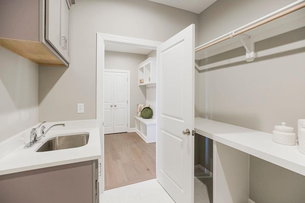 15841 Alhambra Street Overland Park, KS 66224 - Photo 38 of 53