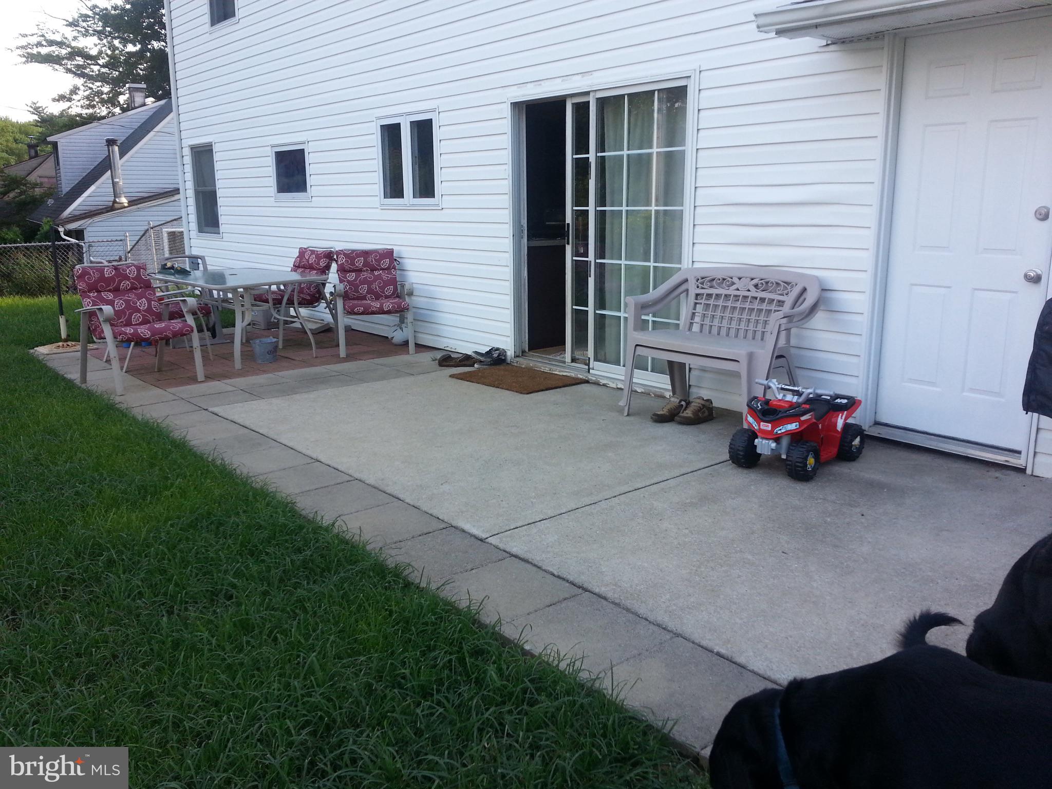 26 Towpath Road Levittown, PA 19056 - Photo 2 of 25