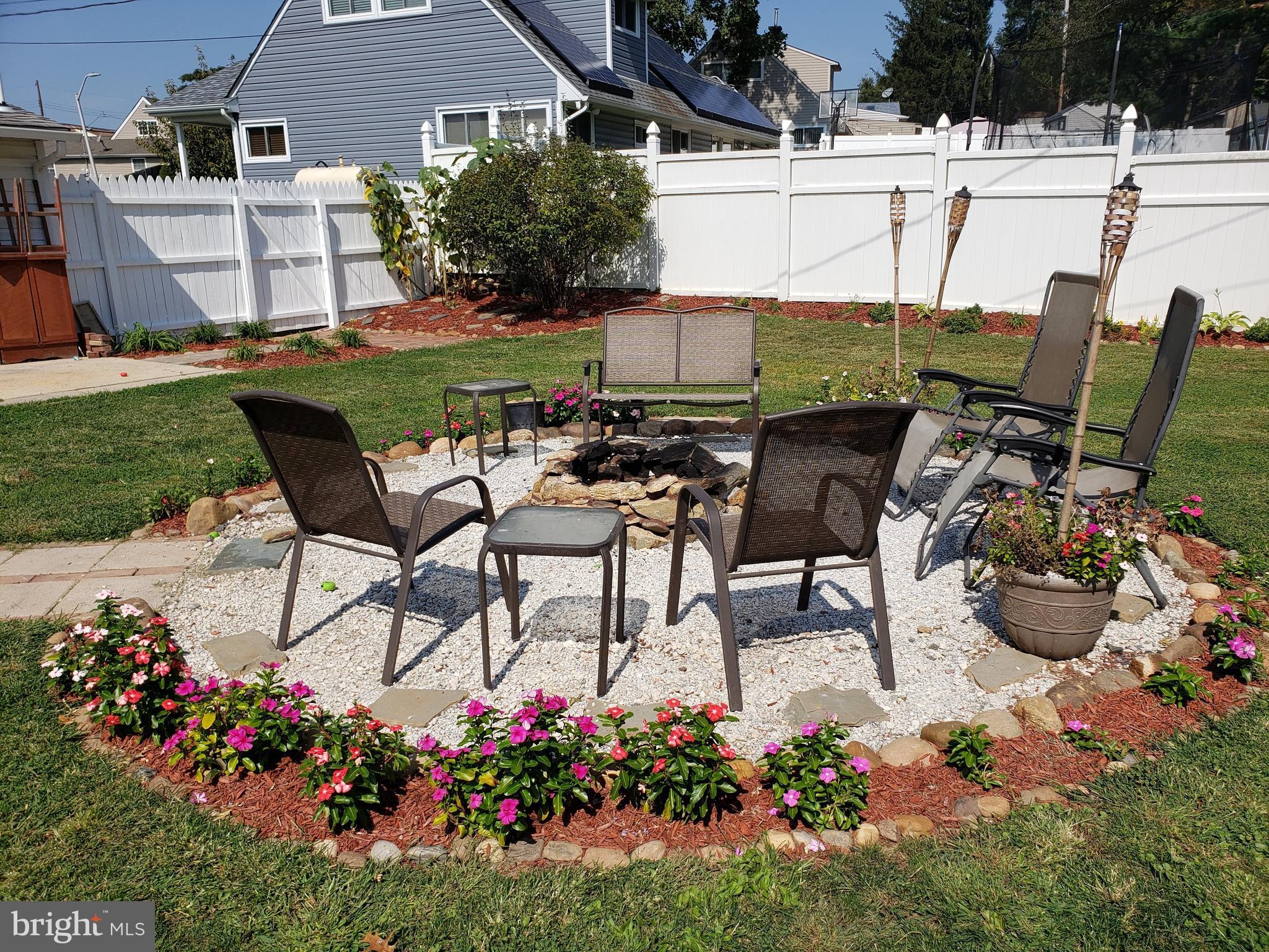 26 Towpath Road Levittown, PA 19056 - Photo 3 of 25
