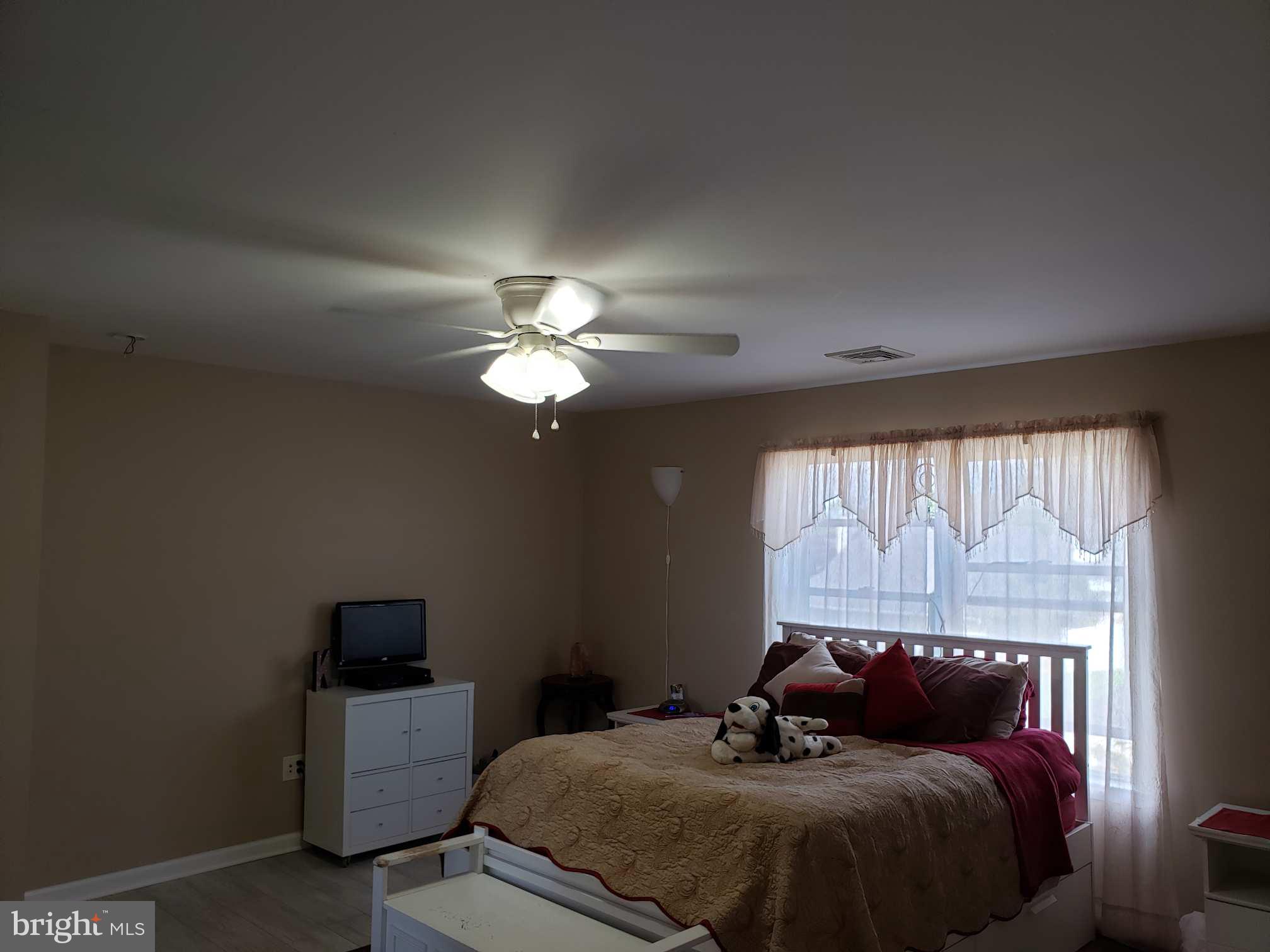 26 Towpath Road Levittown, PA 19056 - Photo 8 of 25
