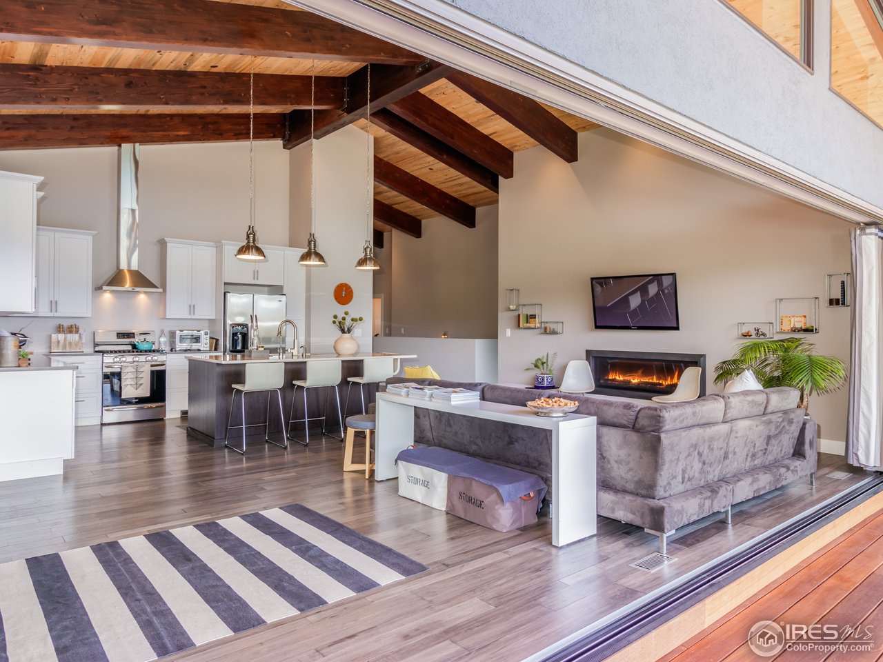 1136 Steamboat Valley Road Lyons, CO 80540 - Photo 13 of 40 Living Room