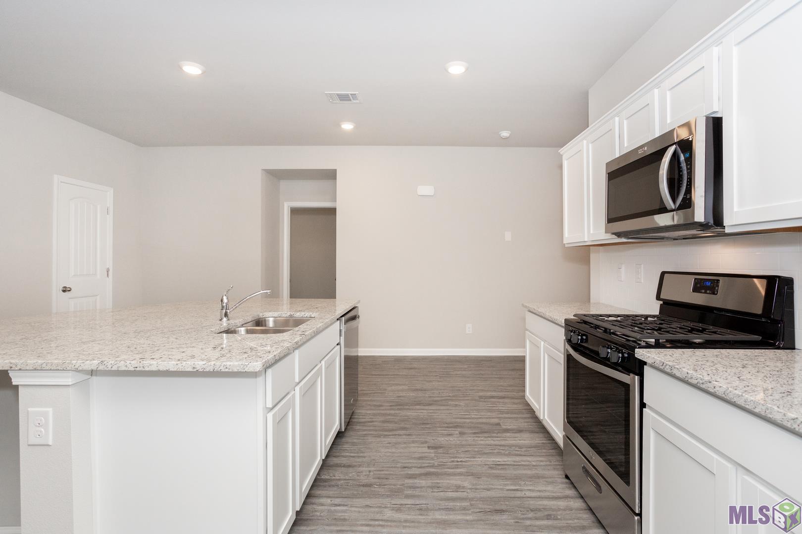 44129 Covington Ridge Drive Hammond, LA 70403 - Photo 5 of 25 Gallery Image 5