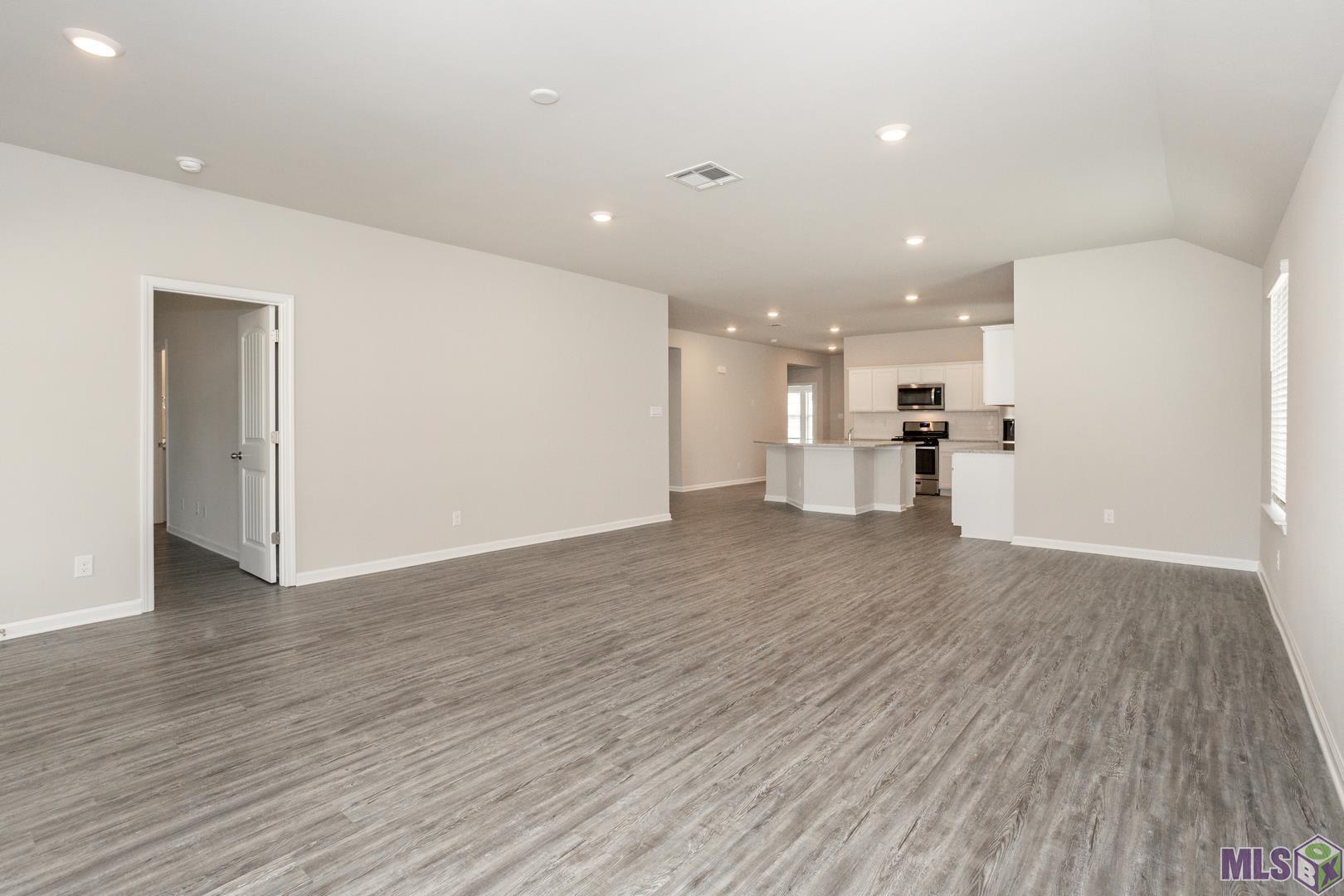 44129 Covington Ridge Drive Hammond, LA 70403 - Photo 7 of 25 Gallery Image 7