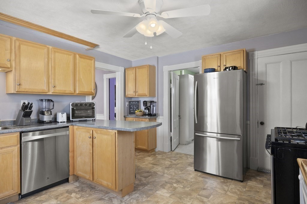 43 Groton Road Chelmsford, MA 01863 - Photo 17 of 42 Gallery Image 17
