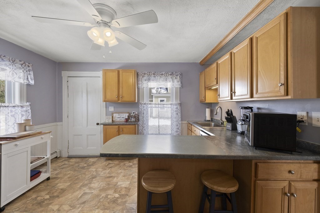 43 Groton Road Chelmsford, MA 01863 - Photo 21 of 42 Gallery Image 21