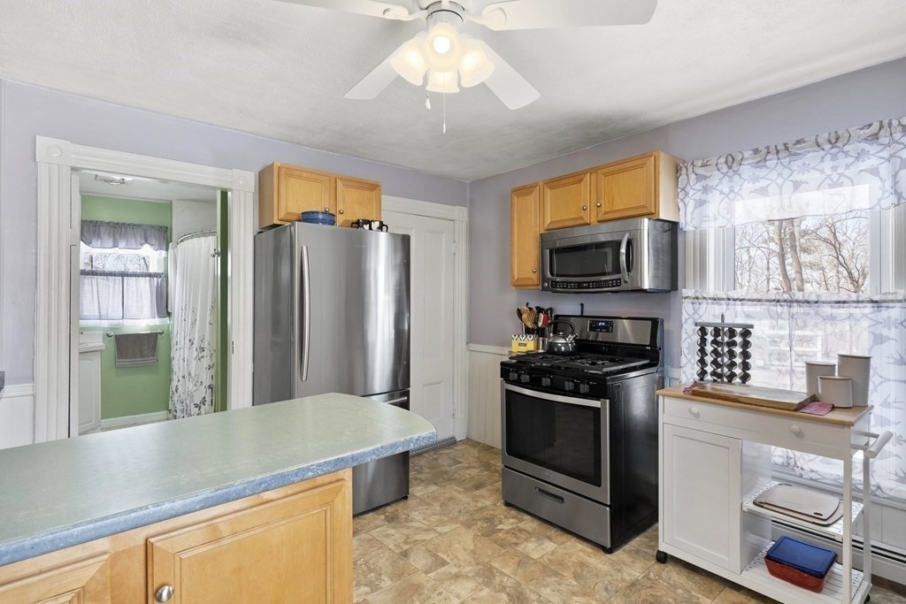 43 Groton Road Chelmsford, MA 01863 - Photo 23 of 42 Gallery Image 23