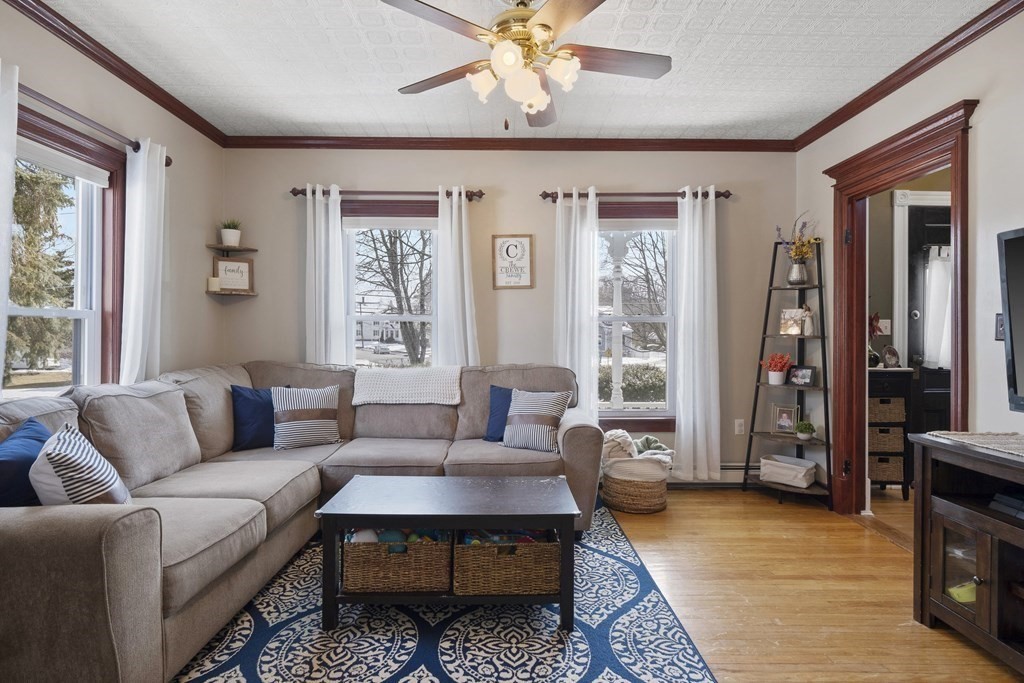 43 Groton Road Chelmsford, MA 01863 - Photo 8 of 42 Gallery Image 8