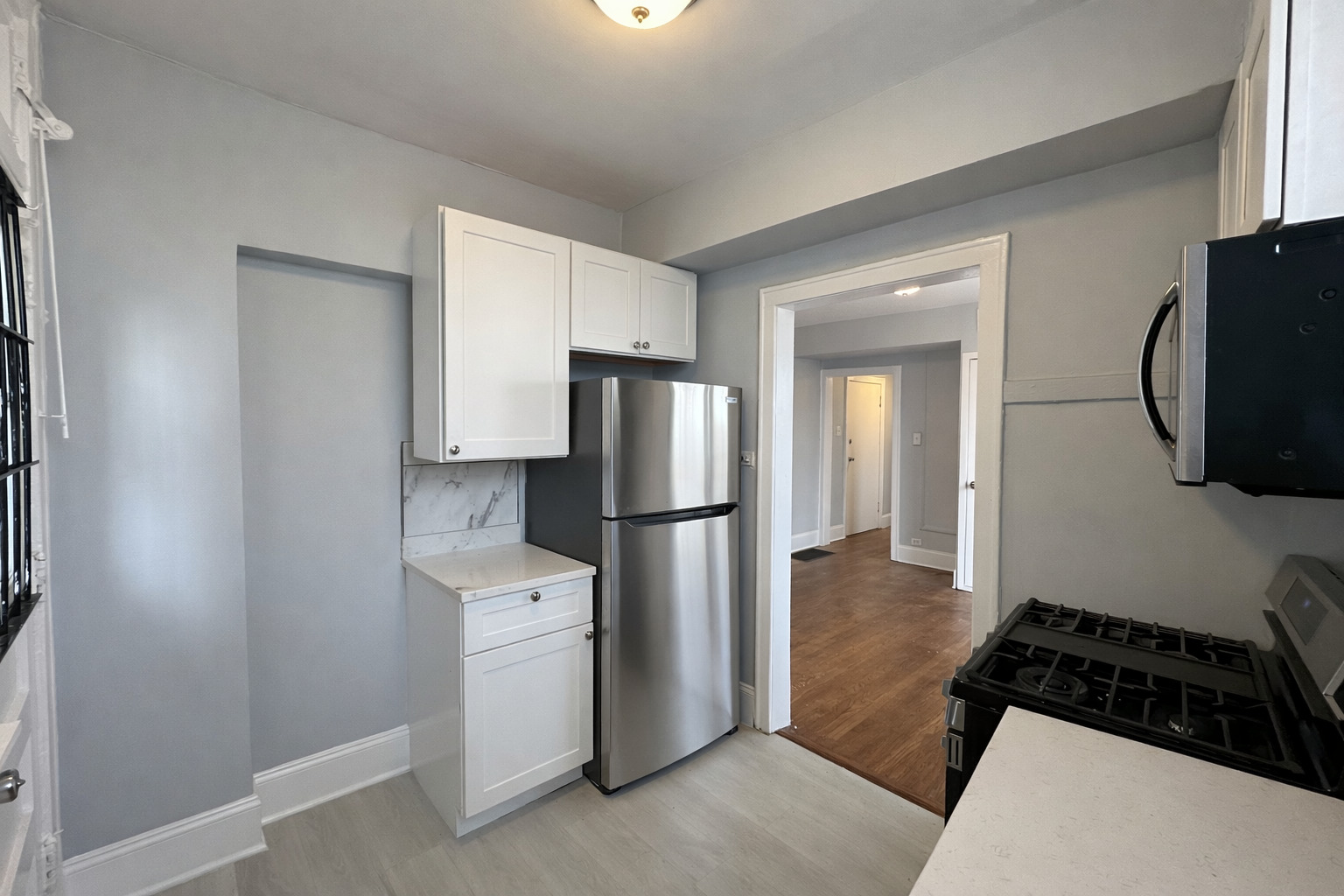 7329 North Honore Street, Unit 3B Chicago, IL 60626 - Photo 5 of 8