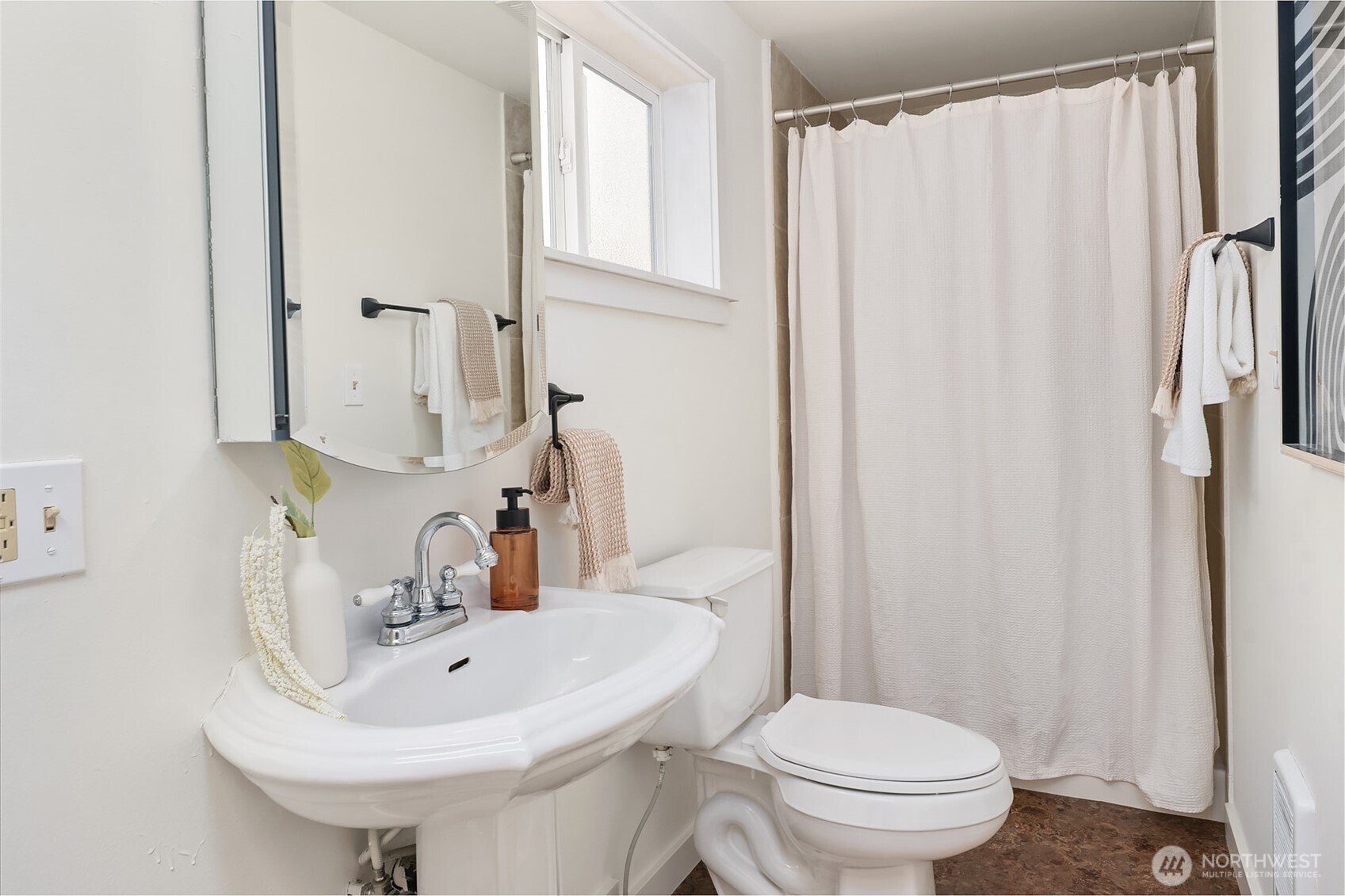 215 Northwest 130th Street Seattle, WA 98177 - Photo 15 of 28
