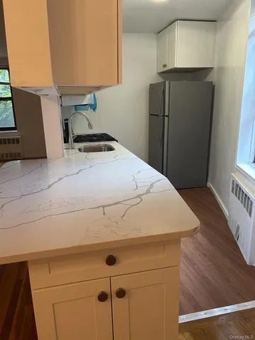 $328,000 | 43-25 Douglaston Parkway, Unit 2D | Douglaston