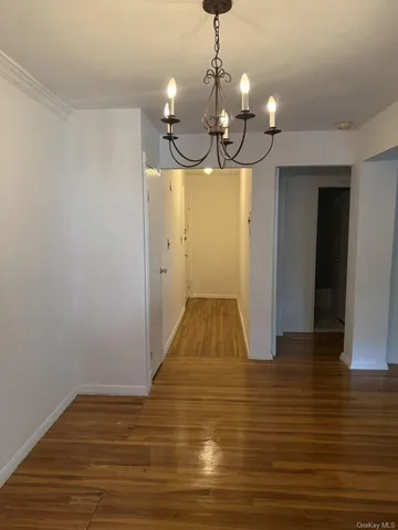 $328,000 | 43-25 Douglaston Parkway, Unit 2D | Douglaston