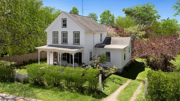 $2,750,000 | 133 Glover Street, Sag Harbor, NY 11963