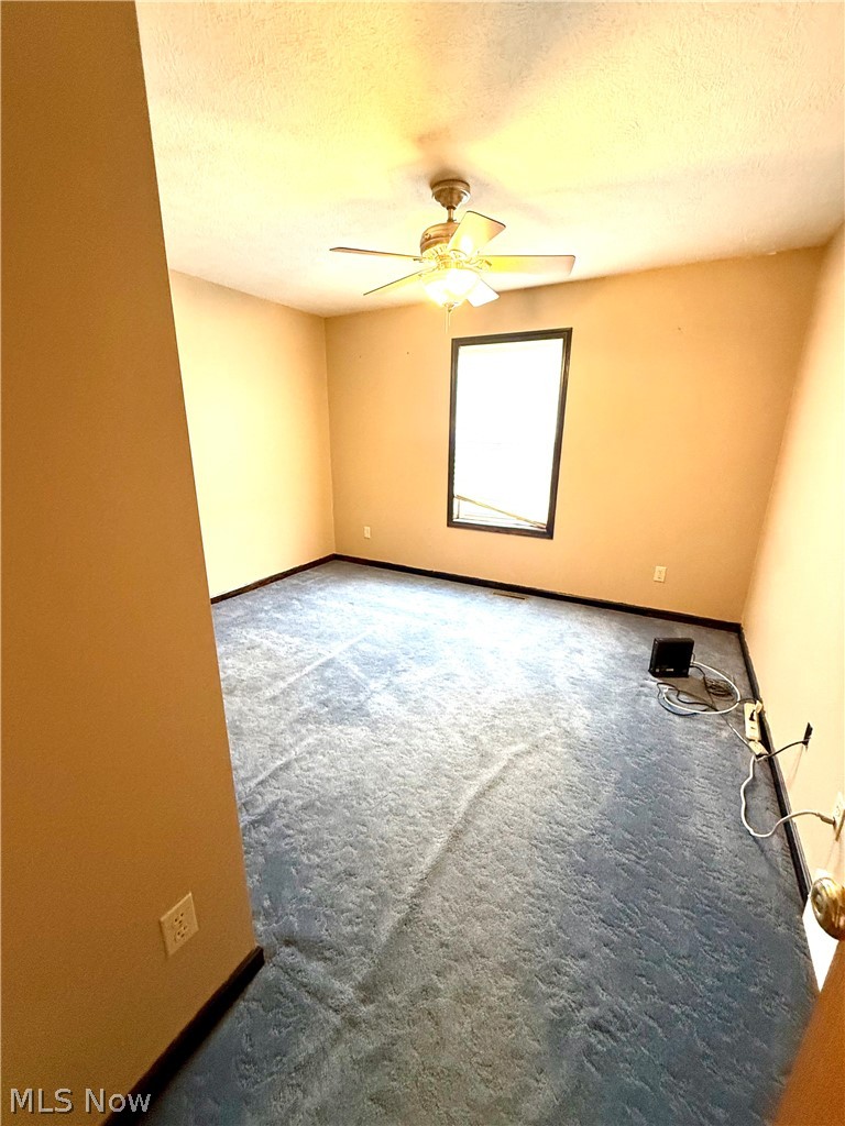 49208 Hickman Road East Liverpool, OH 43920 - Photo 19 of 31