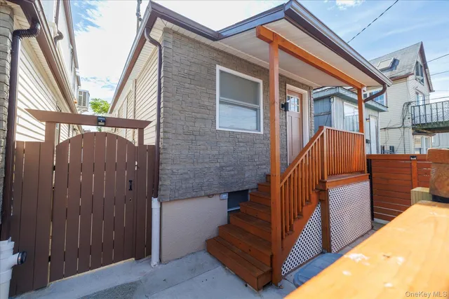 $3,000 | 318-320 Beach 88th Street | Hammels