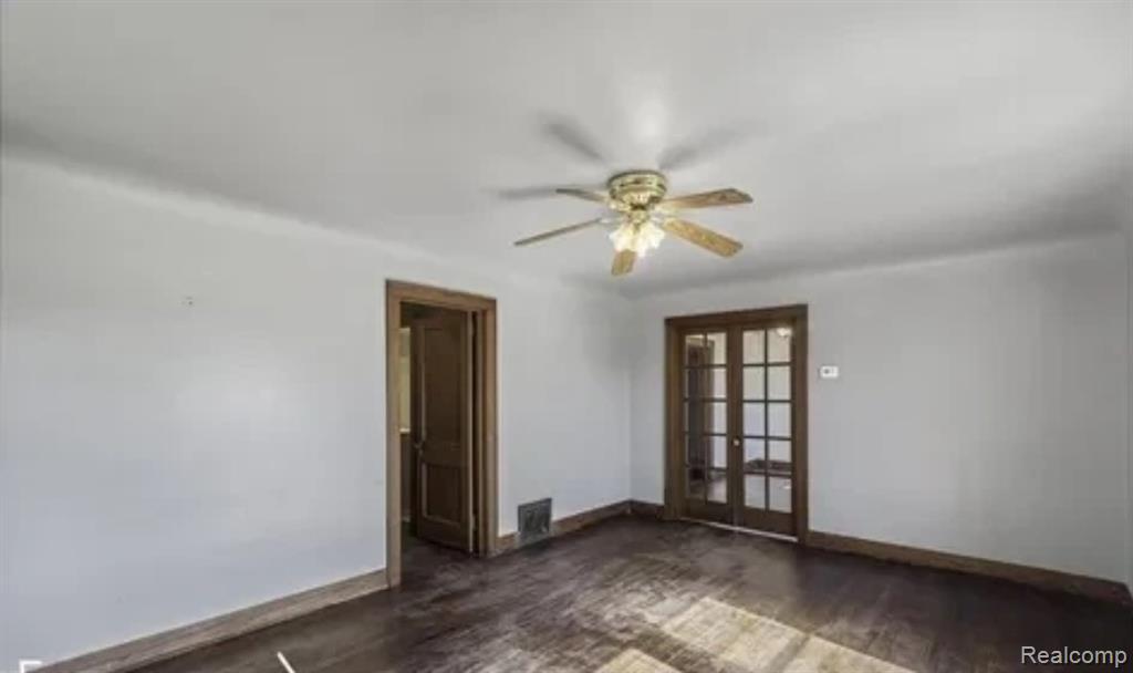 1460 South Dye Road Flint, MI 48532 - Photo 13 of 14