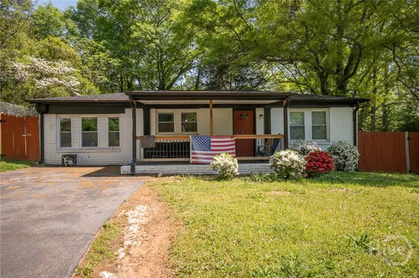 $2,400 | 120 Hillside Street, Athens, GA 30601
