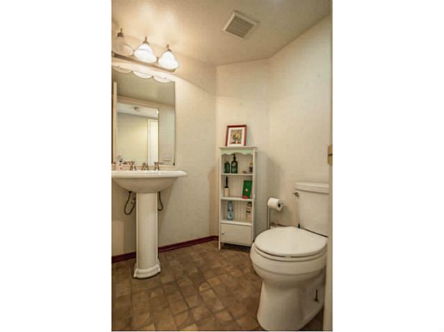 312 Brookstone Place Santee, CA 92071 - Photo 14 of 24 Gallery Image 14