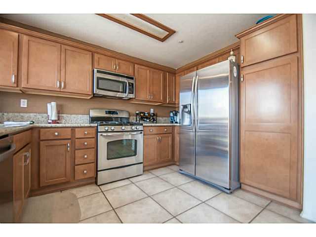 312 Brookstone Place Santee, CA 92071 - Photo 4 of 24 Gallery Image 4