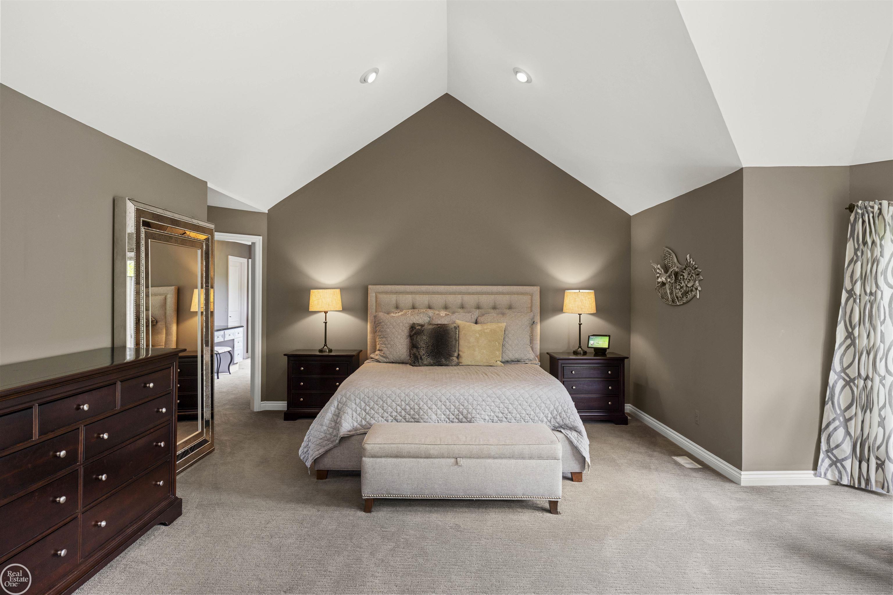 5566 Murfield Drive Rochester, MI 48306 - Photo 25 of 78 50178509-a7eb8653-eb0a-4c31-98b3-db7518674efc.JPG