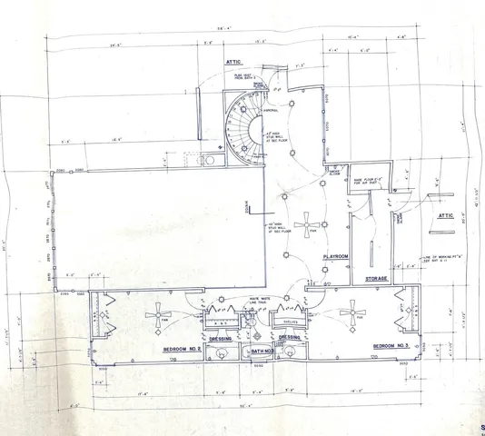 a black and white photo of a living room