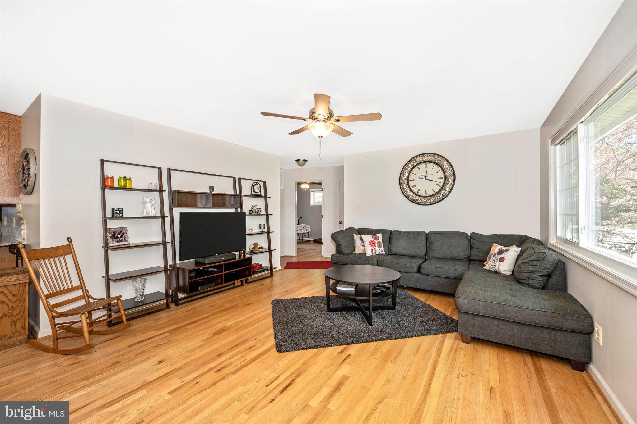 3603 Ralph Road Silver Spring, MD 20906 - Photo 12 of 37 Upstairs living room