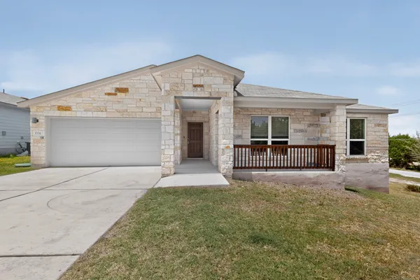 $2,395 | 3704 Allegiance Avenue, Lago Vista, TX 78645