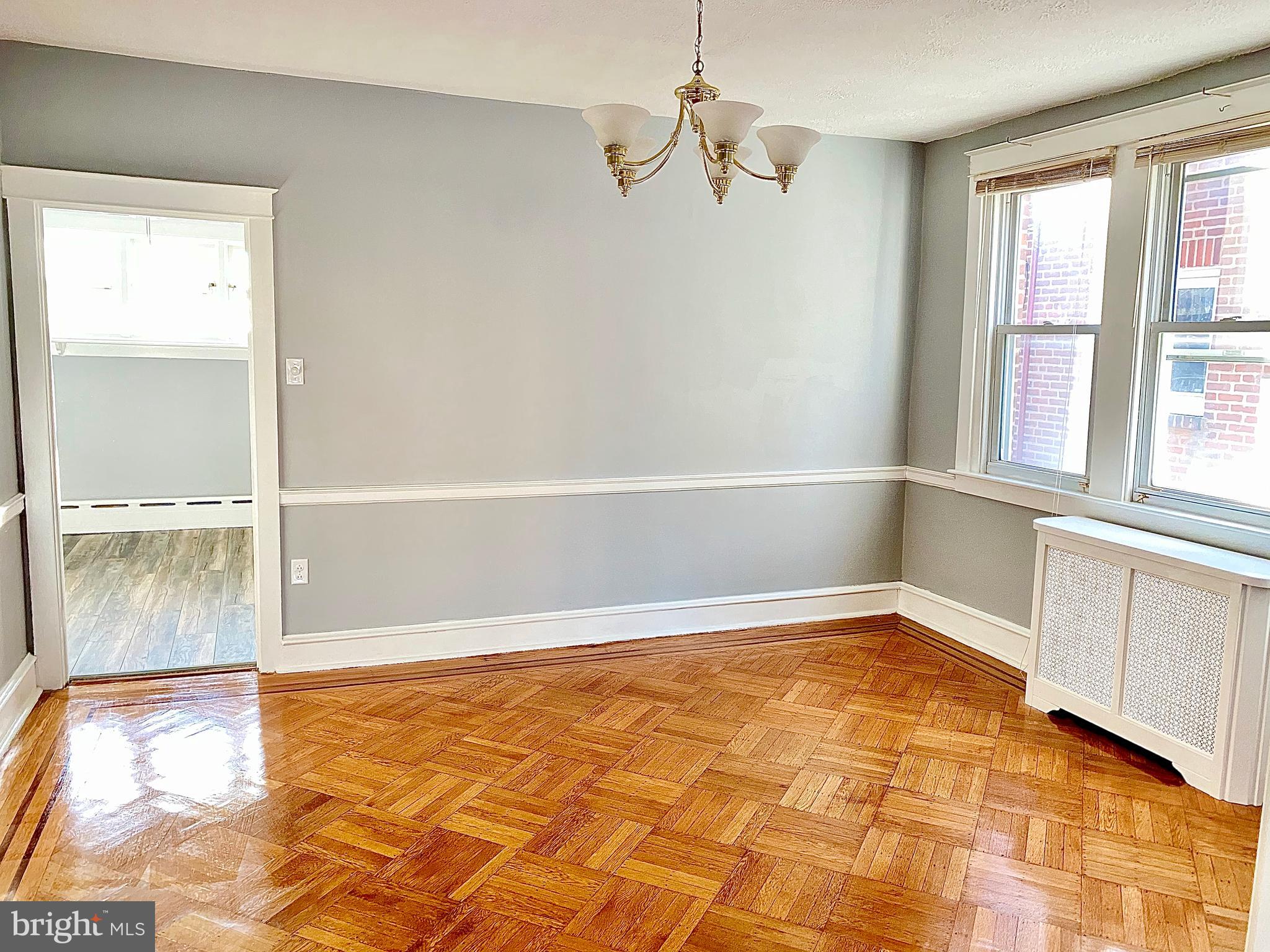 528 Rhawn Street Philadelphia, PA 19111 - Photo 9 of 26 Dining room