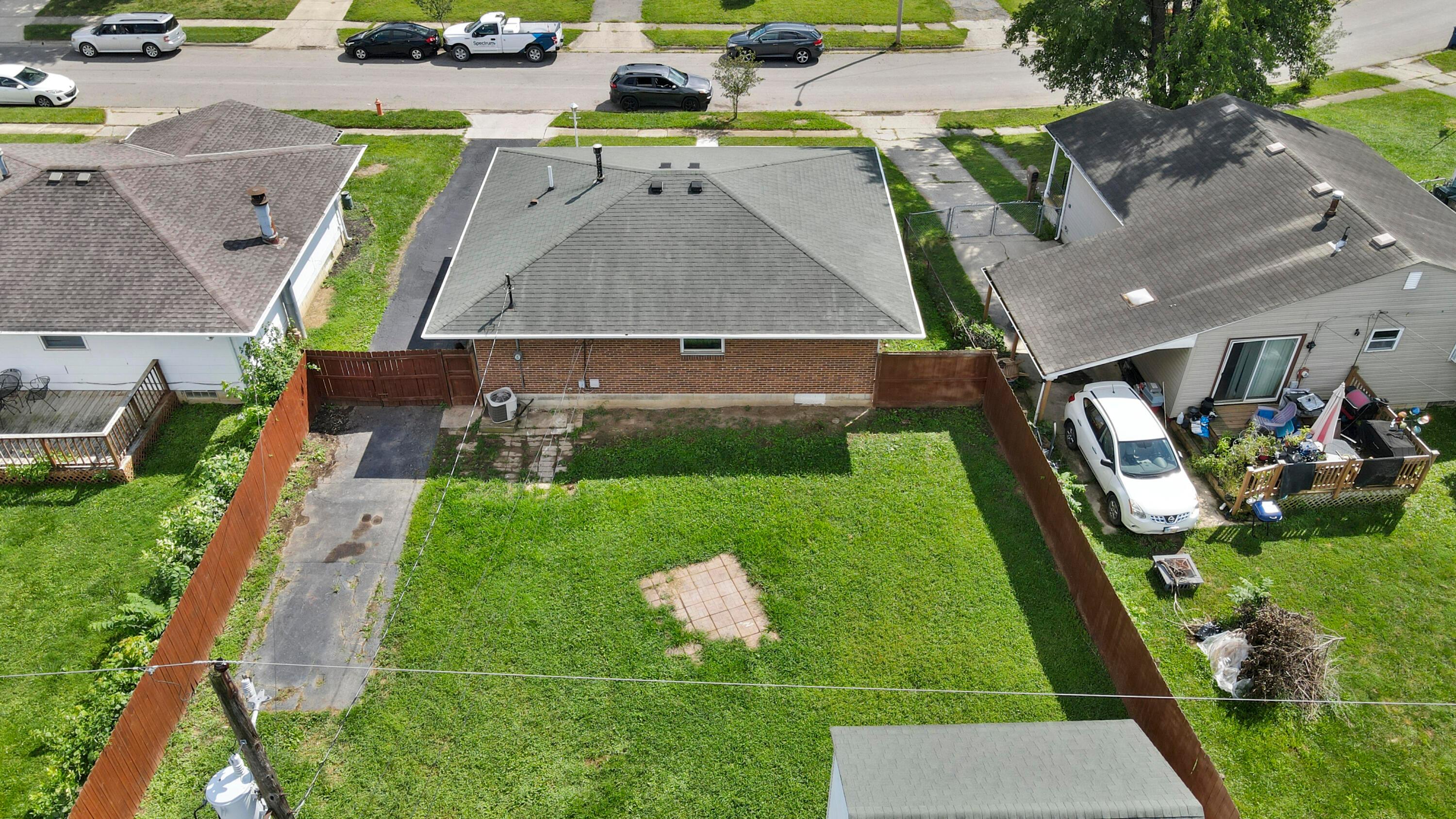 168 Calahan Road Columbus, OH 43207 - Photo 8 of 24 Aerial/Backyard