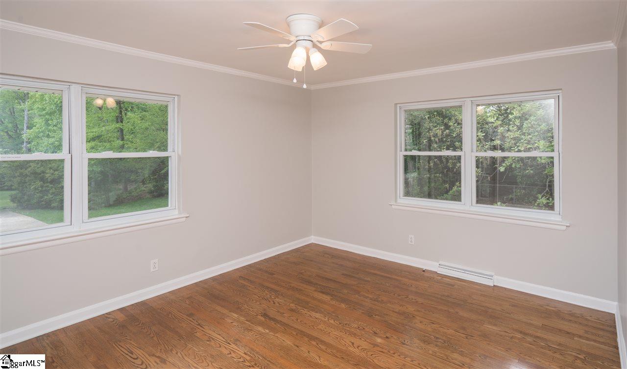 15 Rollingreen Road Greenville, SC 29615 - Photo 14 of 26 Gallery Image 14
