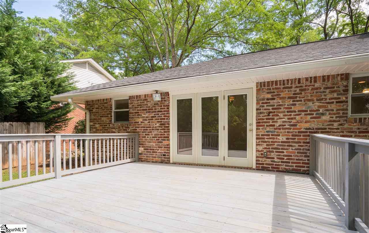 15 Rollingreen Road Greenville, SC 29615 - Photo 22 of 26 Gallery Image 22