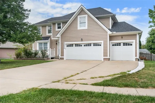 $2,500 | 29604 West 185th Street, Gardner, KS 66030