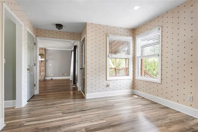 $2,500 | 29604 West 185th Street, Gardner, KS 66030